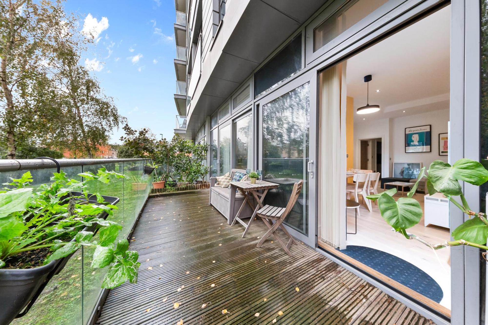 Trendy 2 Bed Flat In Greenwich With Car Parking London Exteriör bild